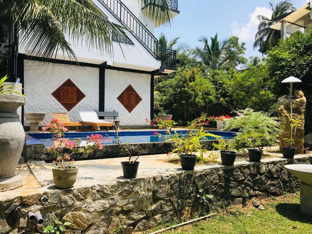 Peaceful Green Villa Unawatuna Bagian luar foto